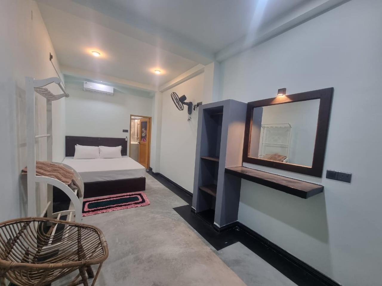 Sandil Surf House Ahangama Ngoại thất bức ảnh